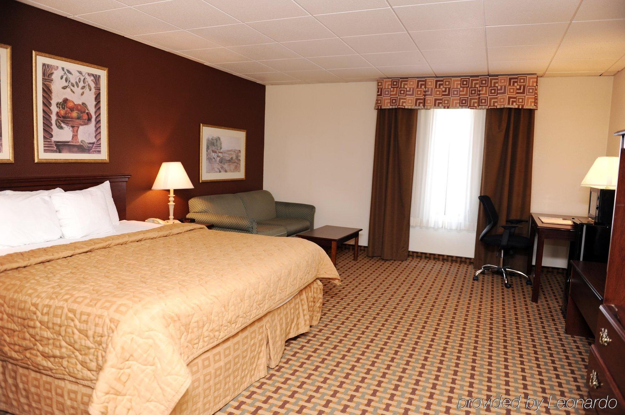 Quality Inn And Suites Conference Center Richmond Pokoj fotografie