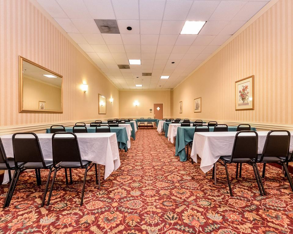 Quality Inn And Suites Conference Center Richmond Exteriér fotografie
