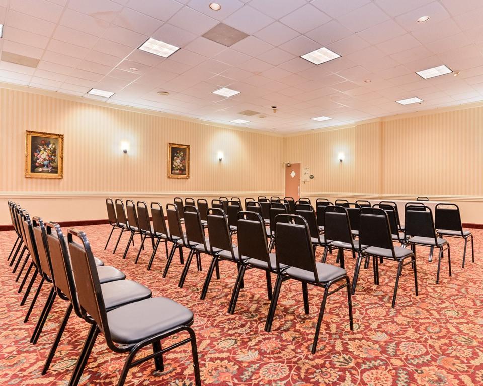 Quality Inn And Suites Conference Center Richmond Exteriér fotografie