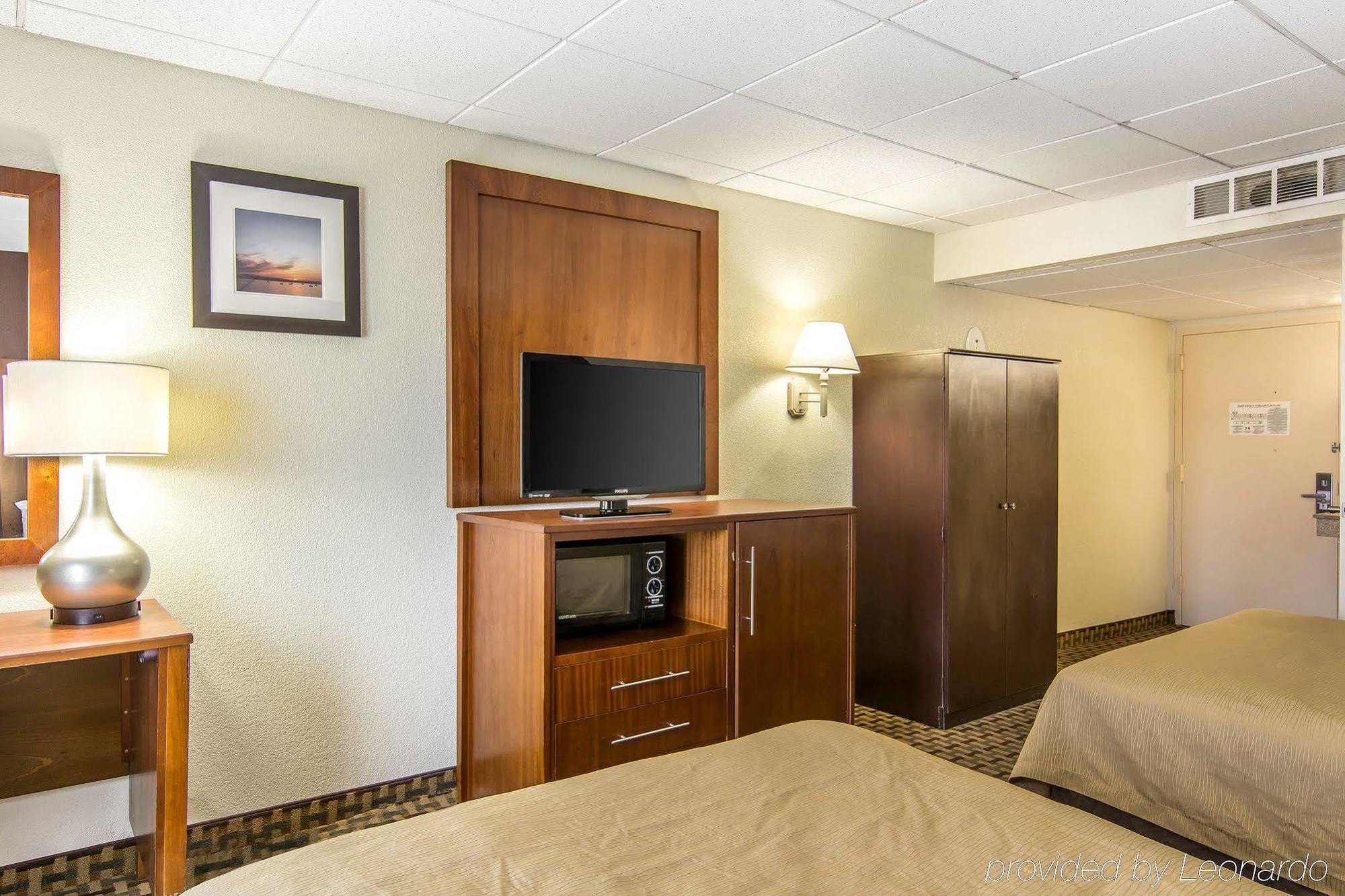 Quality Inn And Suites Conference Center Richmond Exteriér fotografie