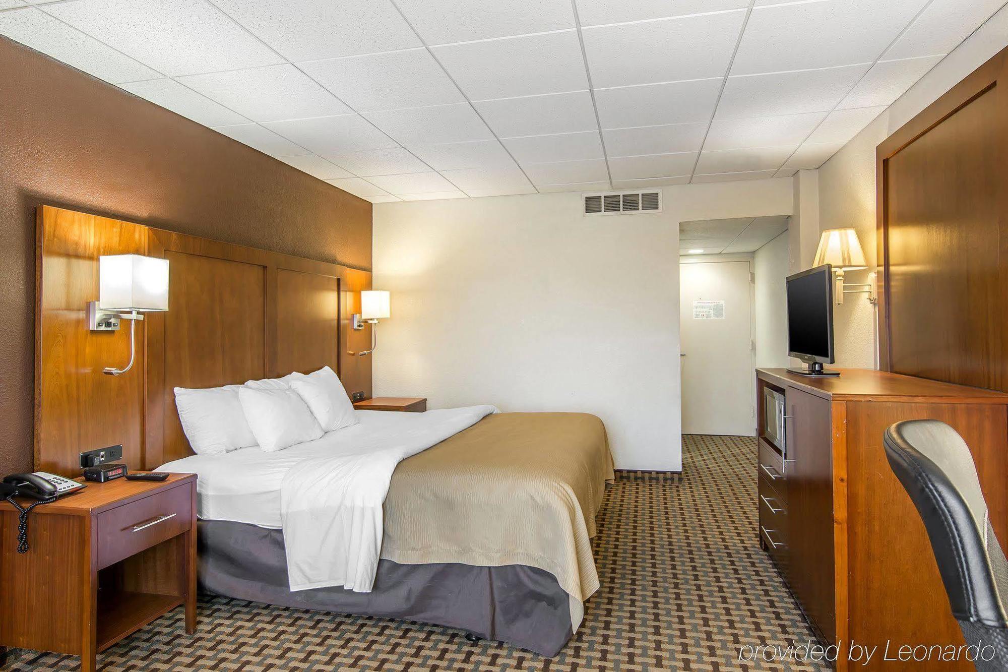Quality Inn And Suites Conference Center Richmond Exteriér fotografie