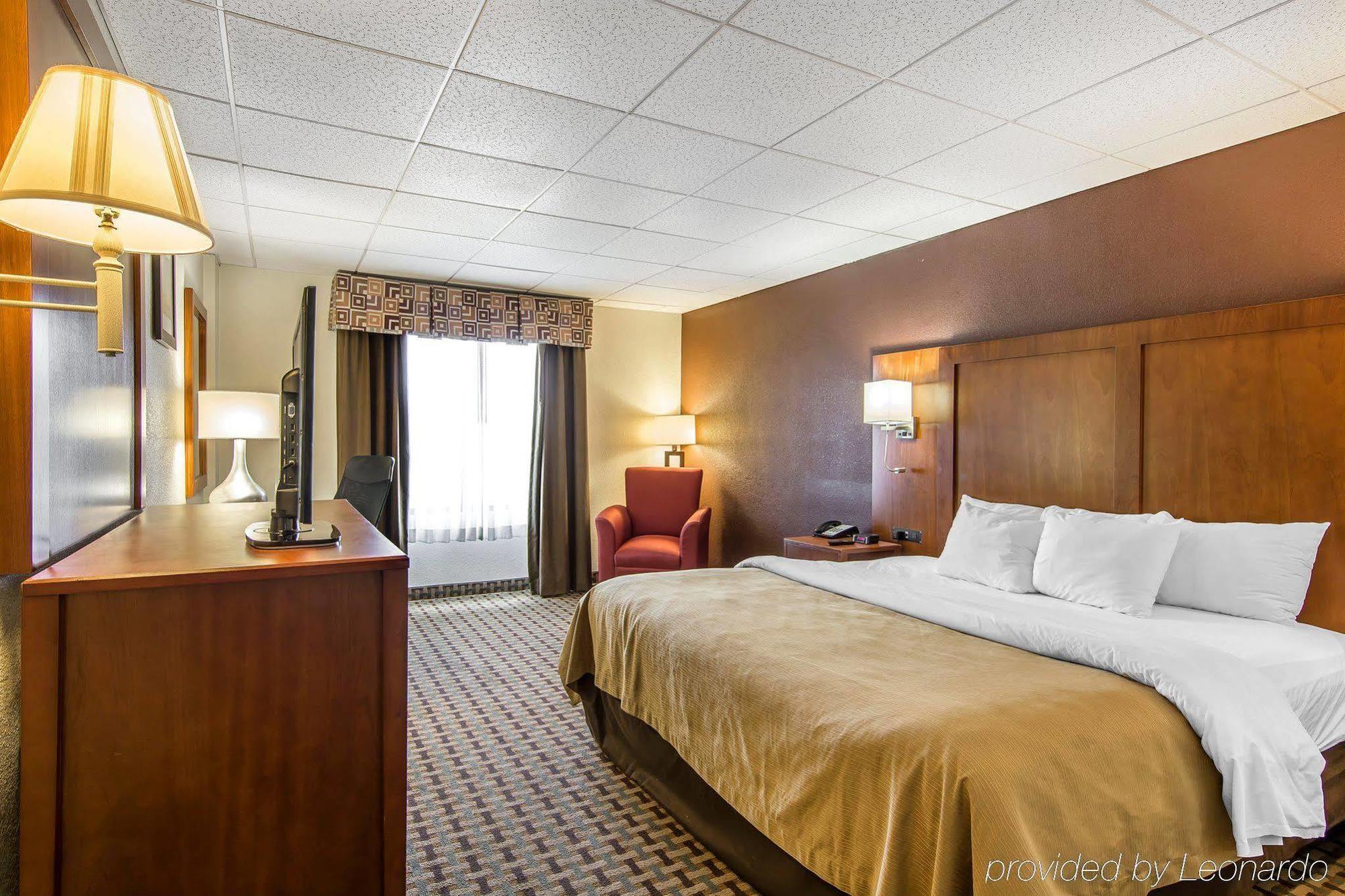 Quality Inn And Suites Conference Center Richmond Exteriér fotografie