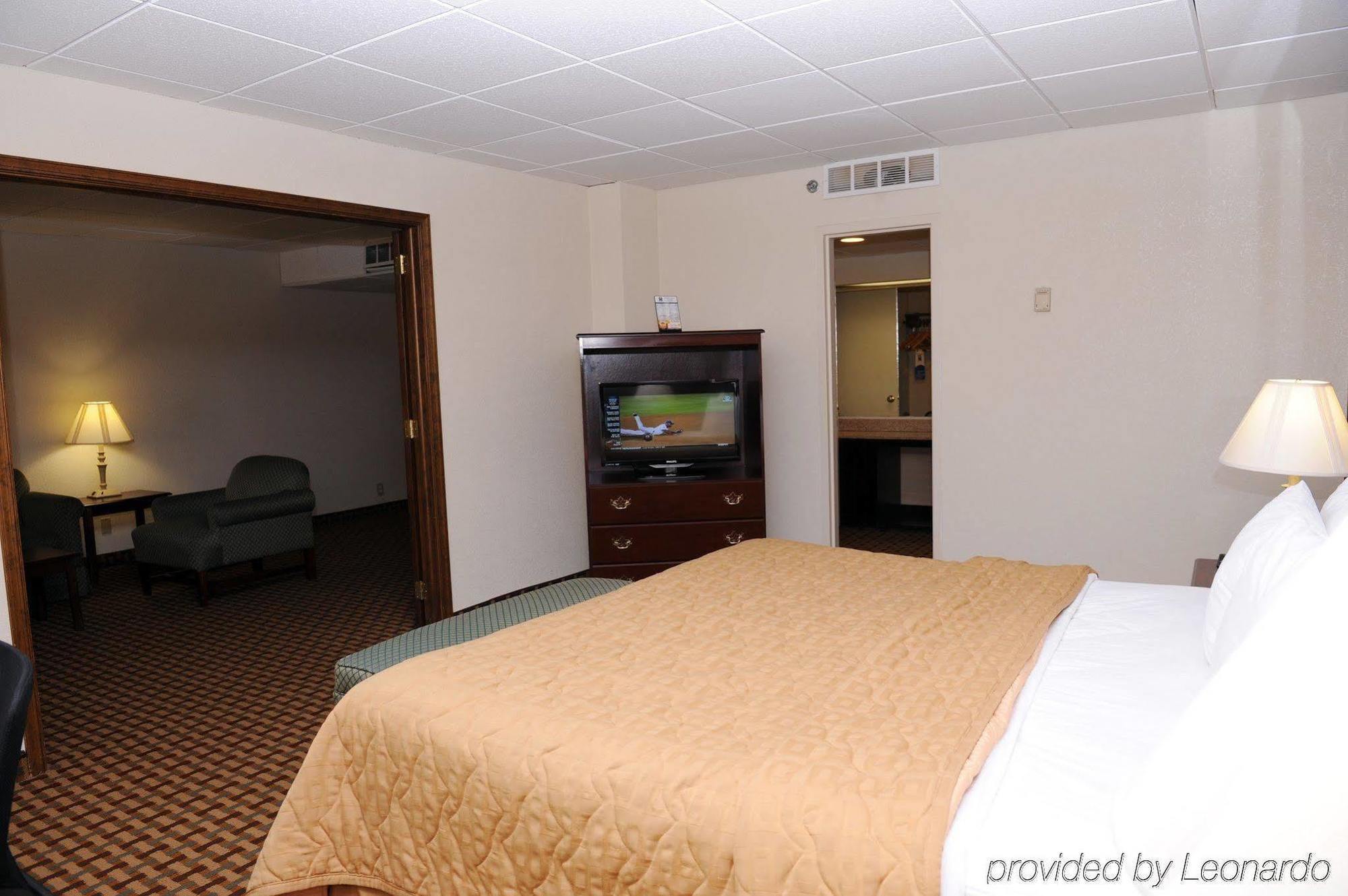 Quality Inn And Suites Conference Center Richmond Pokoj fotografie